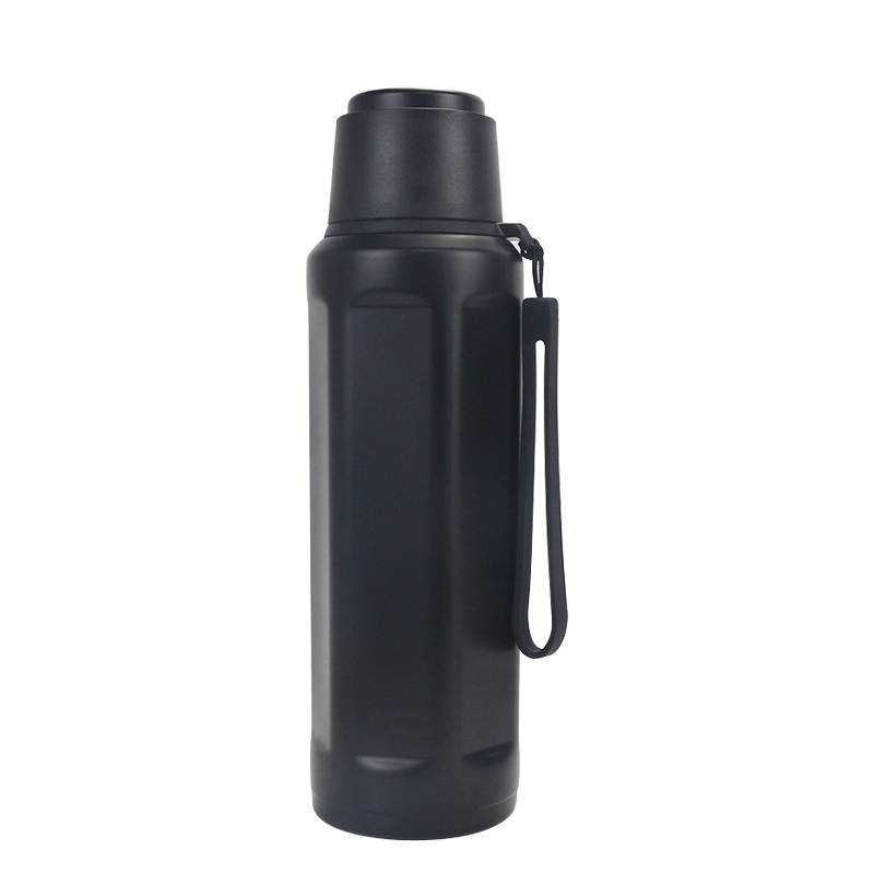 Termo de vacío de doble tapa con anillo de transporte de silicona negra de acero inoxidable 500ml 304