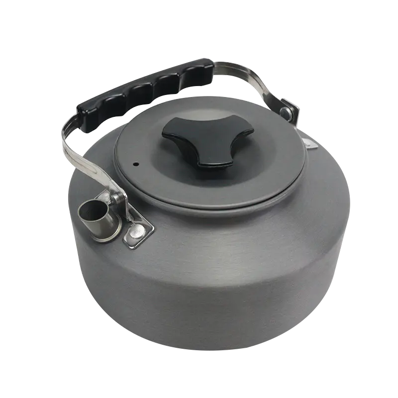 Cómo evitar errores comunes al colocar una olla de agua para acampar sobre el fuego