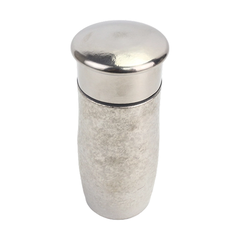 Taza curva de titanio de 260 ml con colador de té